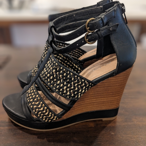 Black & brown wedge heels from Aldo - Picture 3 of 6